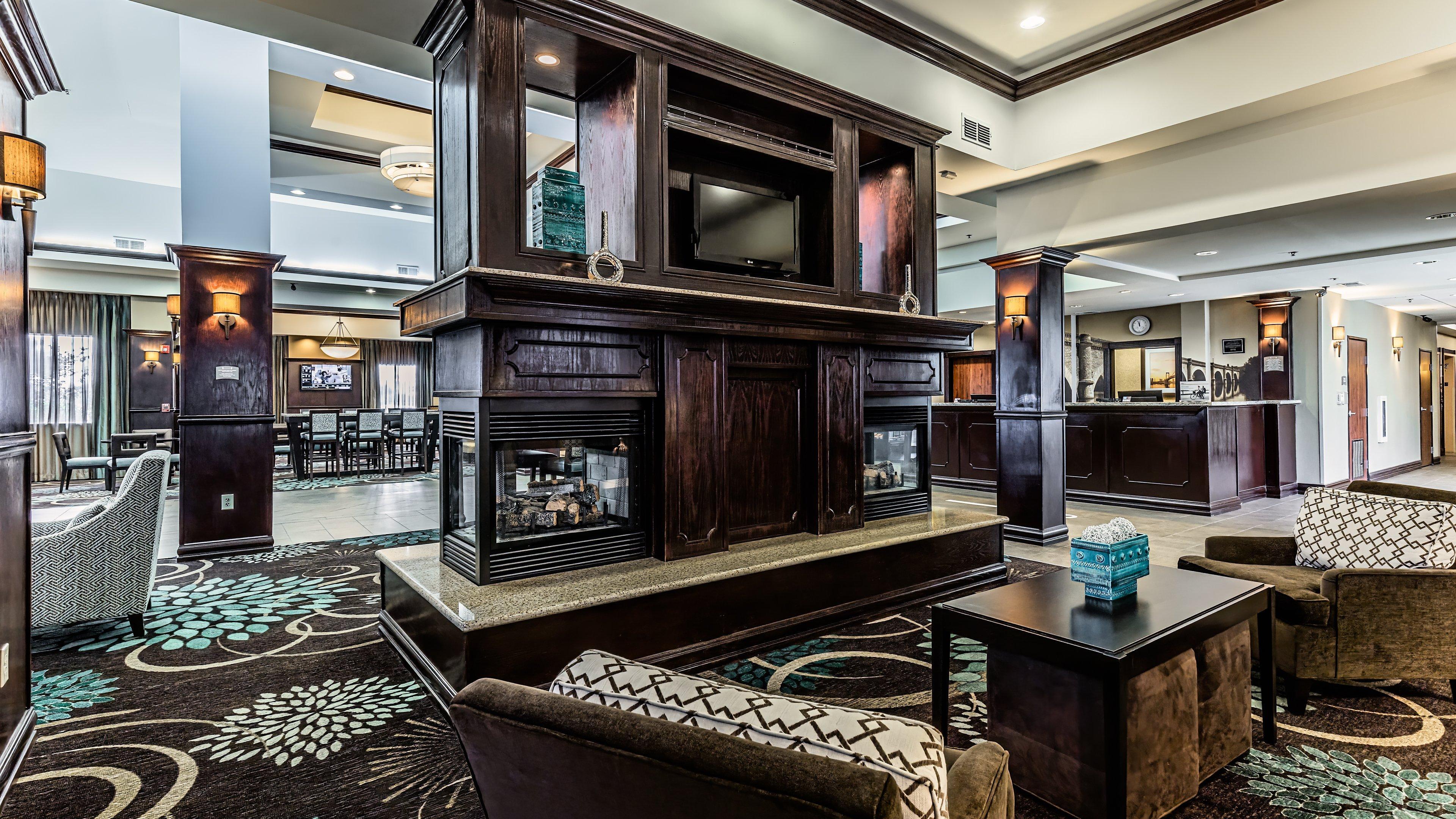 Staybridge Suites Laredo By Ihg Exterior foto