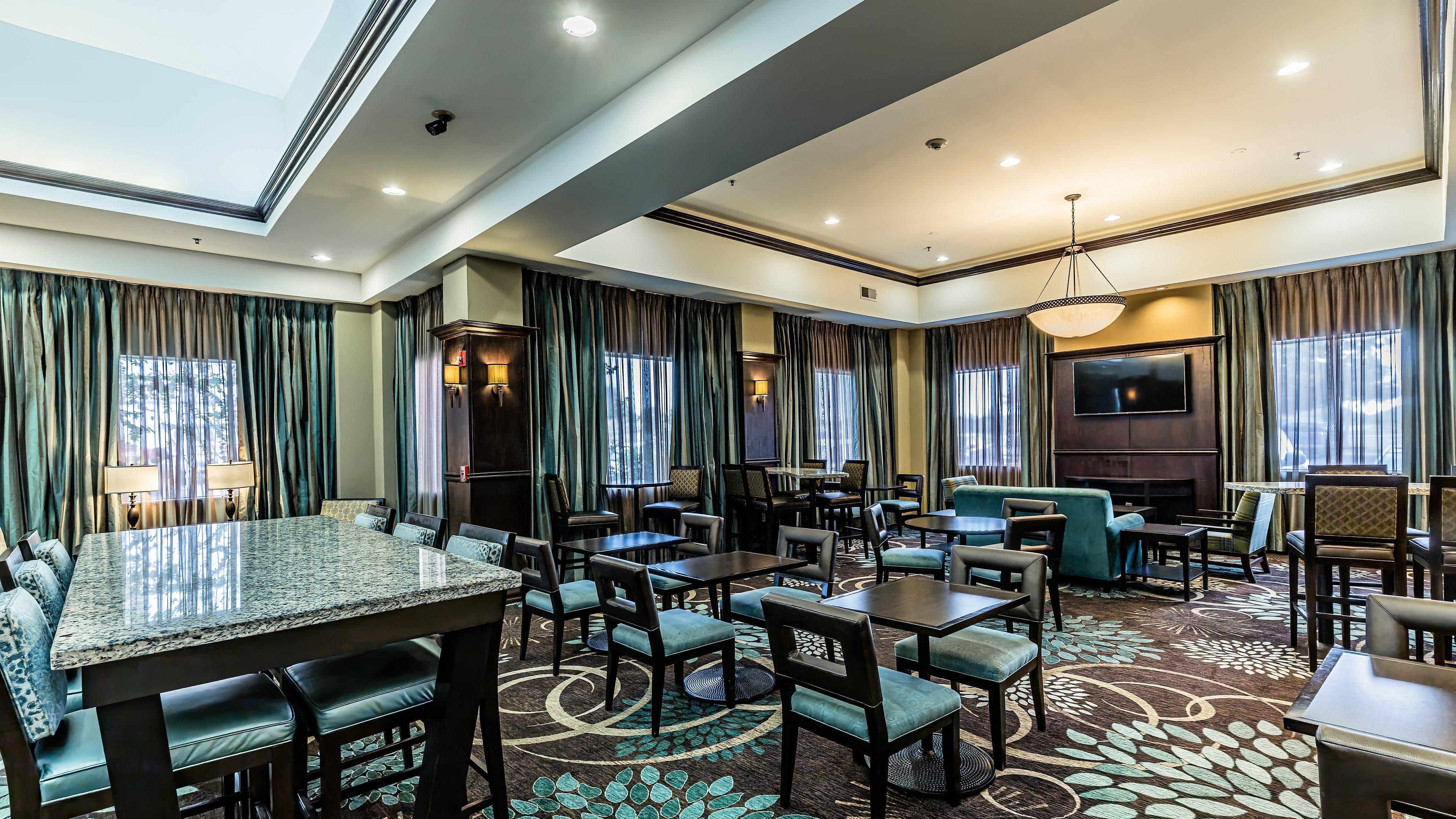 Staybridge Suites Laredo By Ihg Exterior foto