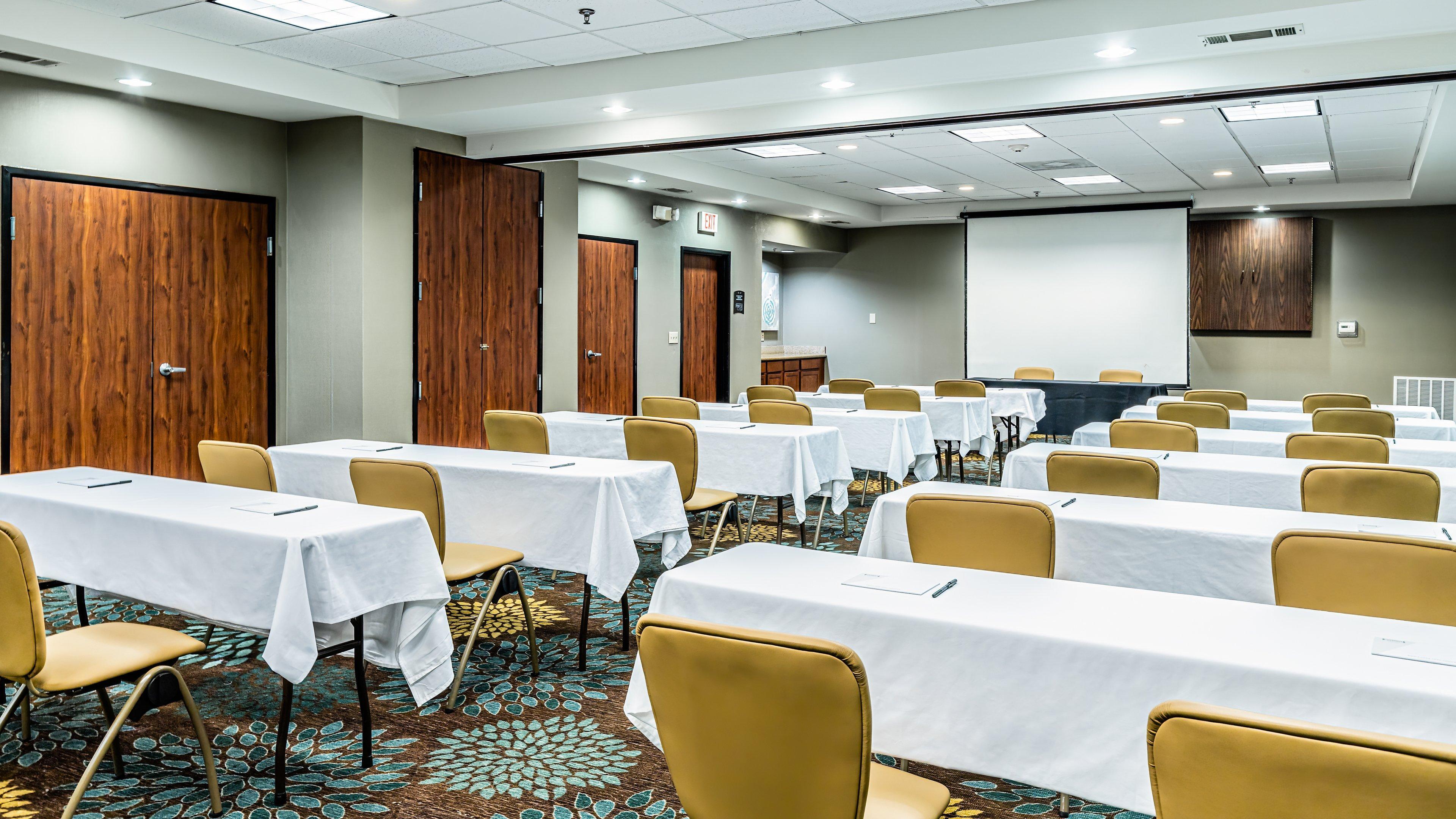 Staybridge Suites Laredo By Ihg Exterior foto