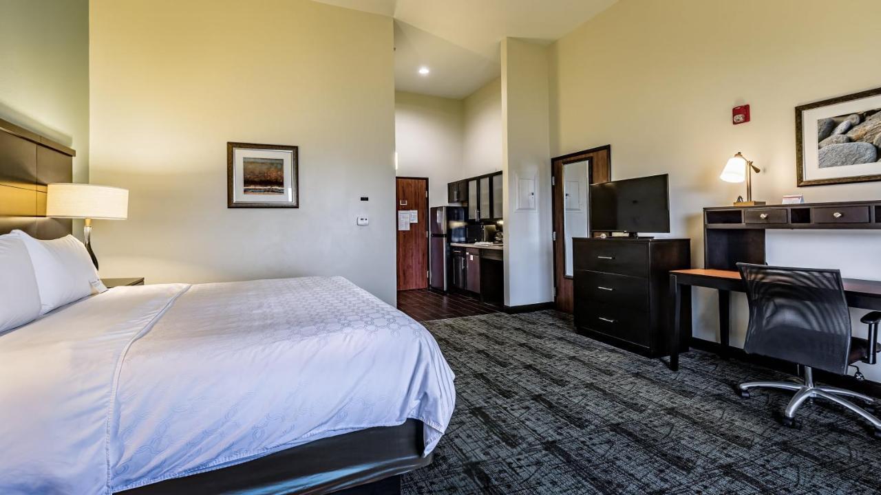 Staybridge Suites Laredo By Ihg Exterior foto