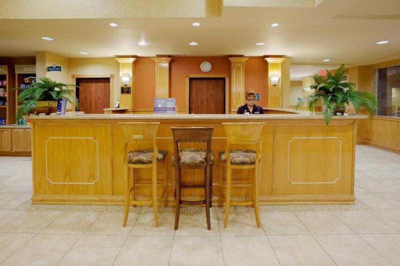 Staybridge Suites Laredo By Ihg Interior foto
